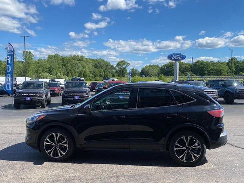 Certified 2021 Ford Escape SEL w/ SEL Stealth AWD Package image 4
