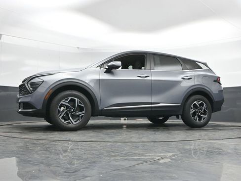 Used 2025 Kia Sportage LX image 45