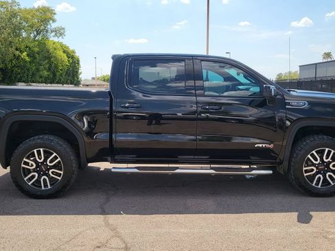 Used 2020 GMC Sierra 1500 AT4 w/ Technology Package AWD/4WD image 12