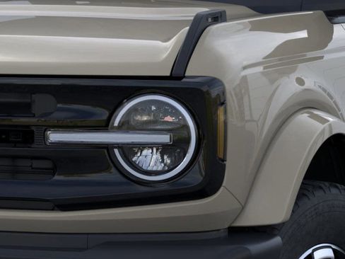 New 2025 Ford Bronco Outer Banks image 20