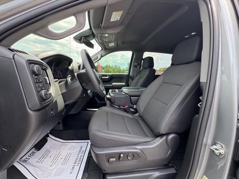 Used 2026 Chevrolet Silverado 1500 Custom w/ LPO, Dark Essentials Package AWD/4WD image 17