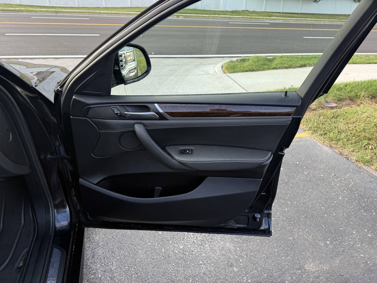 Used 2015 BMW X4 xDrive35i AWD/4WD image 9
