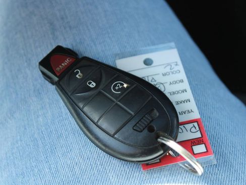 Used 2018 RAM 2500 Tradesman w/ Chrome Appearance Group image 12