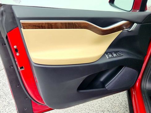 Used 2017 Tesla Model X 100D image 10