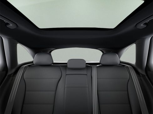 Used 2025 Mercedes-Benz GLC 300 4MATIC image 44