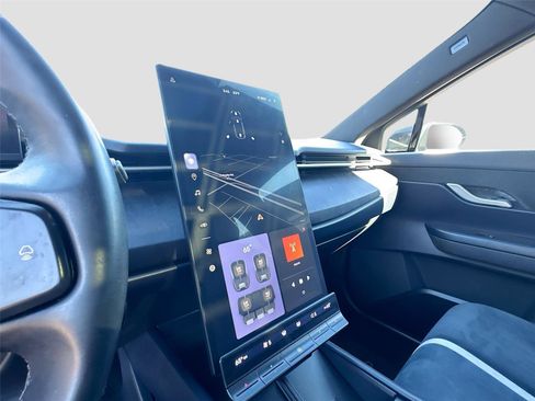 Used 2023 Fisker Ocean One image 8