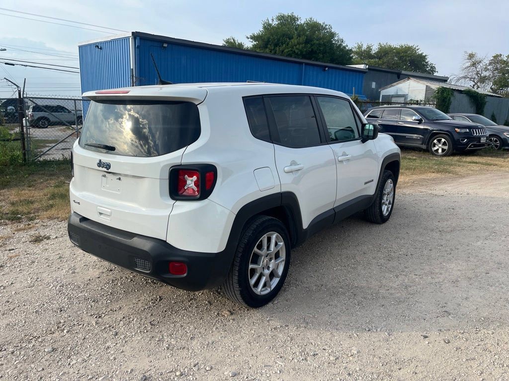Used 2023 Jeep Renegade Latitude AWD/4WD image 7