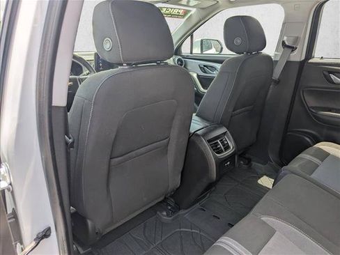 Used 2024 Chevrolet Blazer LT w/ Convenience Package FWD image 23
