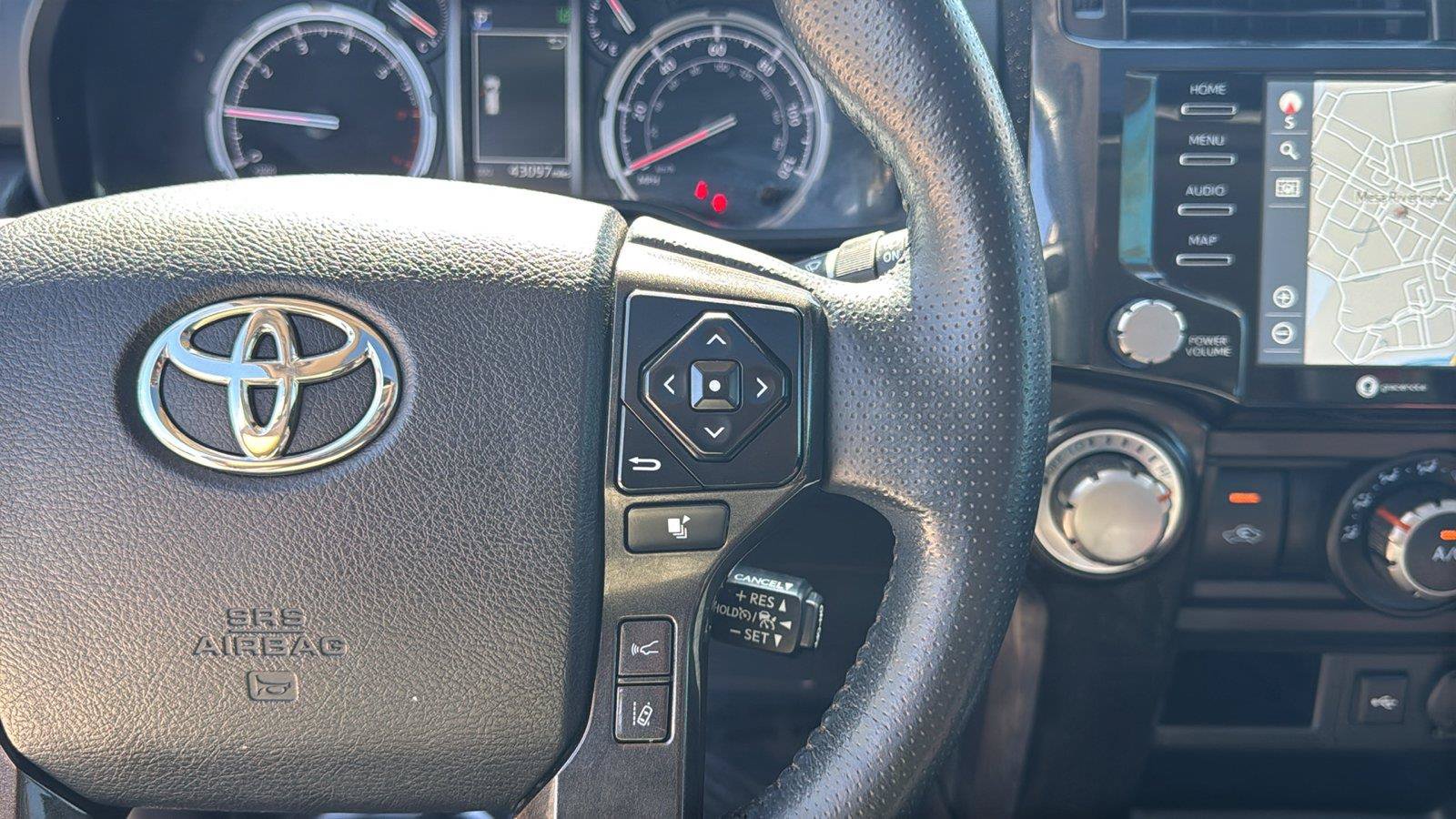 Used 2023 Toyota 4Runner TRD Off-Road Premium w/ Moonroof Package AWD/4WD image 19