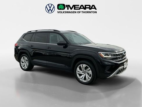 Used 2023 Volkswagen Atlas SE w/ Panoramic Sunroof Package image 7