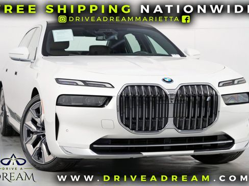 Used 2023 BMW i7 xDrive60 AWD/4WD image 2
