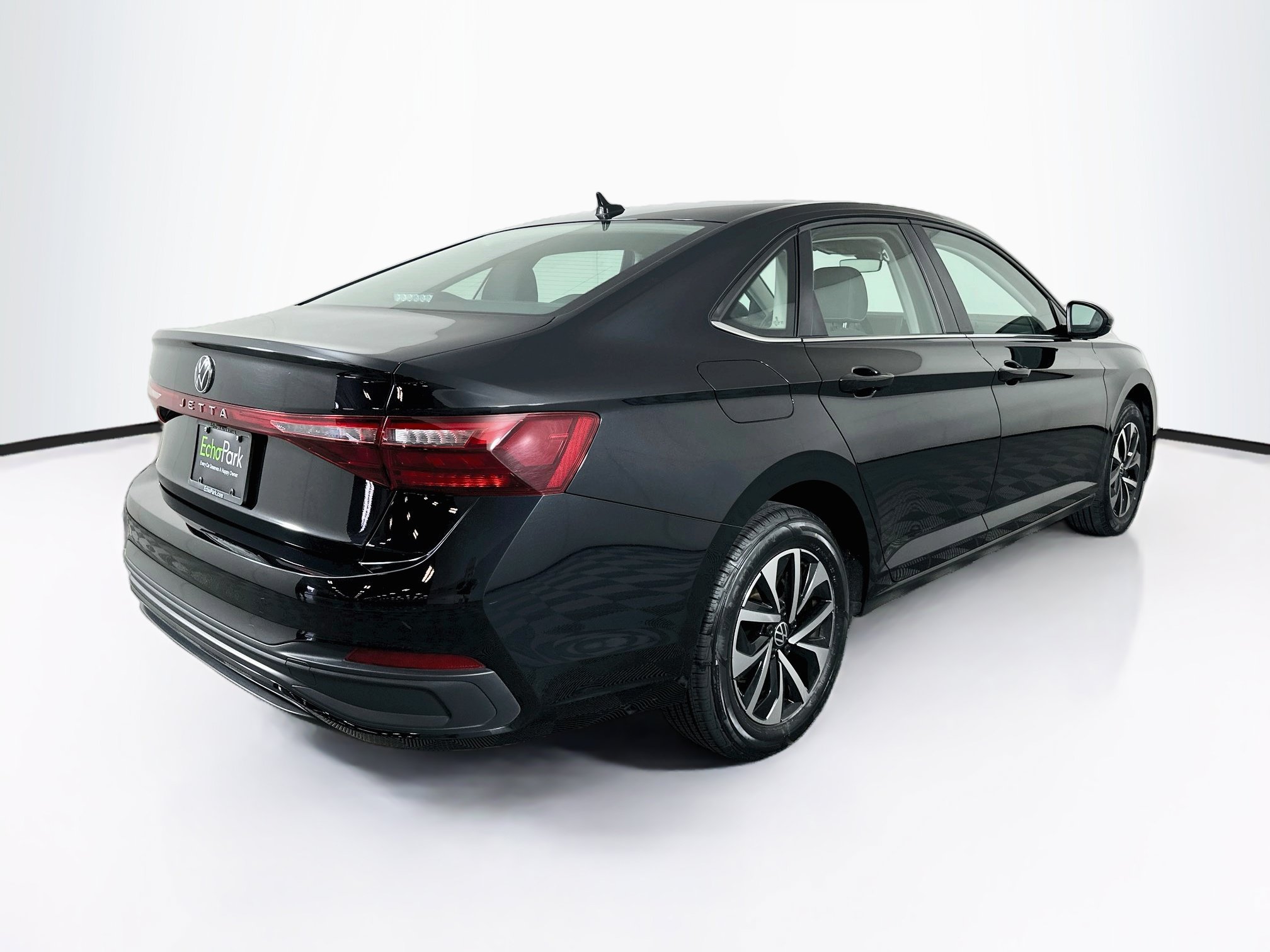 Used 2025 Volkswagen Jetta S FWD image 9