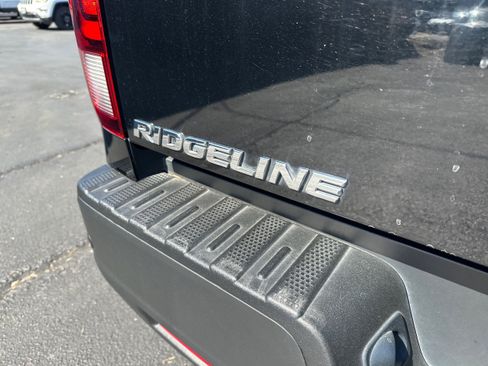Used 2021 Honda Ridgeline Black Edition image 27