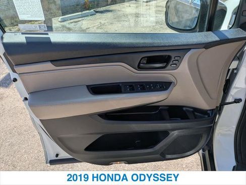 Used 2019 Honda Odyssey EX-L image 12