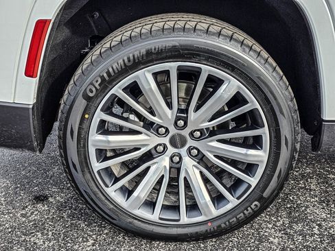 Used 2022 Jeep Grand Wagoneer Series III image 8