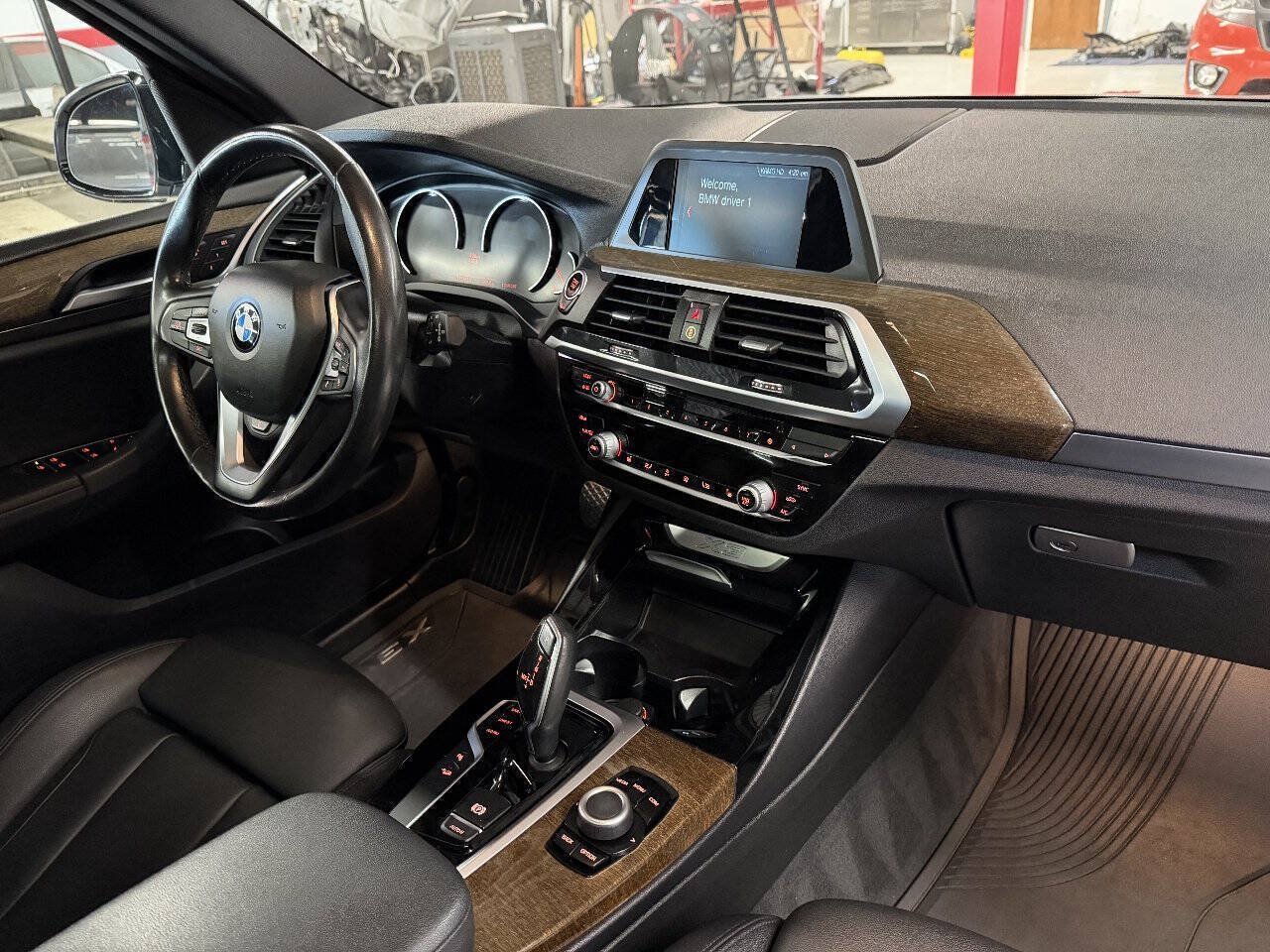 Used 2019 BMW X3 xDrive30i w/ Driving Assistance Package AWD/4WD image 12