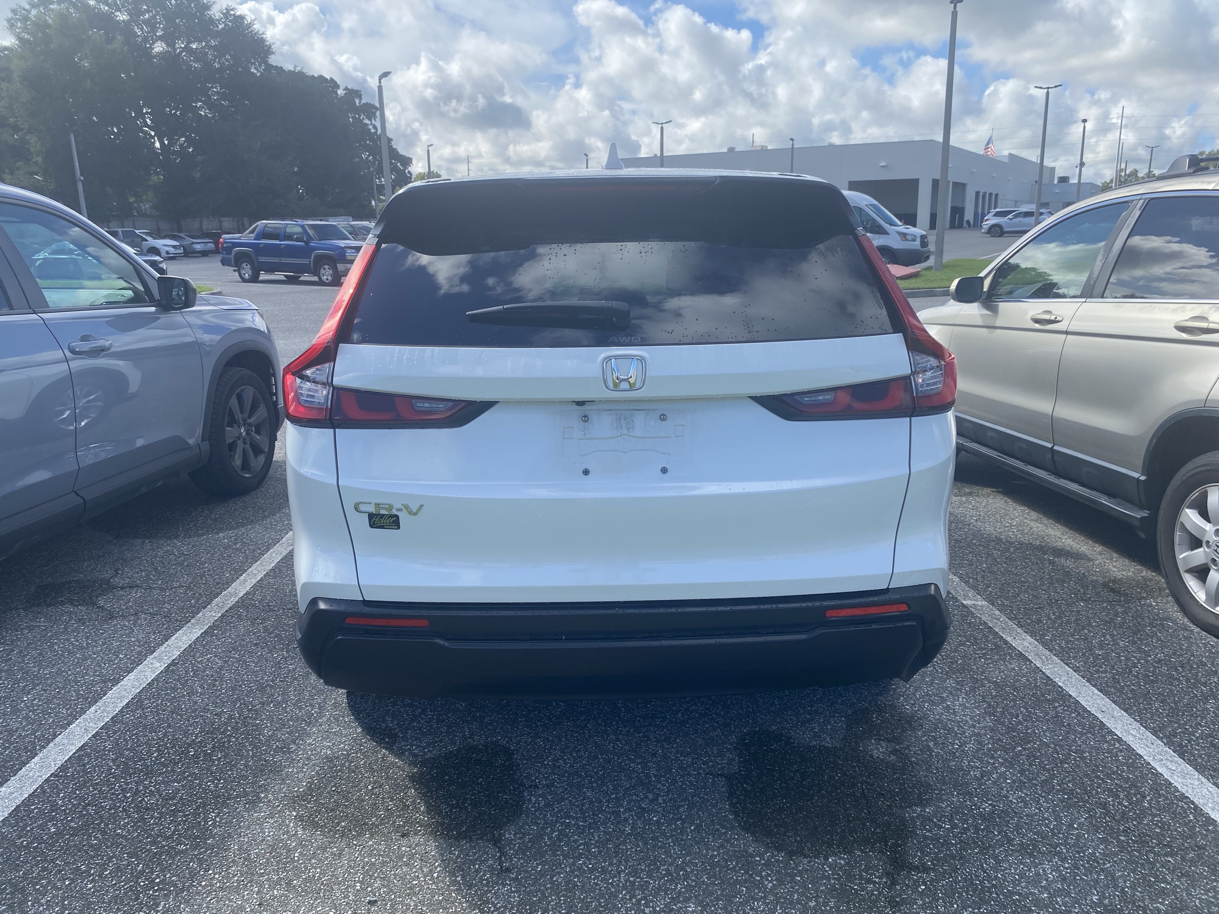 Used 2023 Honda CR-V EX image 9
