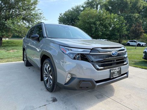 Certified 2026 Subaru Forester Touring w/ Touring Package AWD/4WD image 8