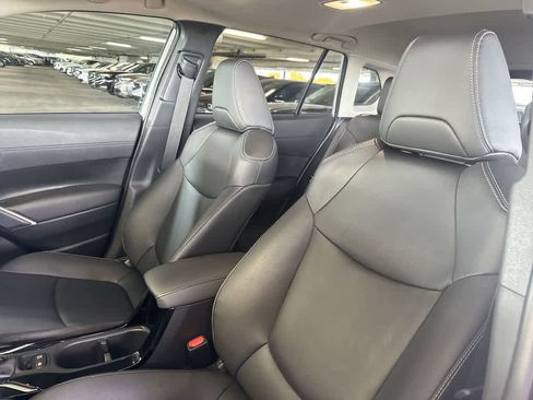 Used 2024 Toyota Corolla Cross XLE w/ Convenience Package image 14
