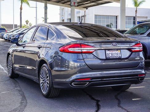 Used 2018 Ford Fusion SE w/ Fusion SE Technology Package image 5
