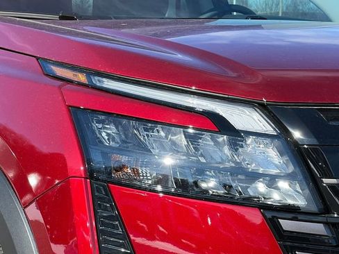 New 2026 Nissan Pathfinder SL image 42