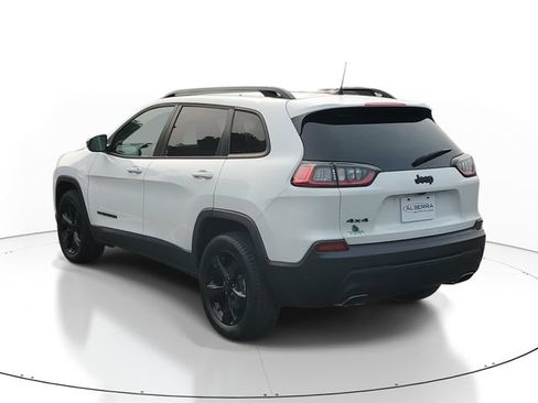 Used 2022 Jeep Cherokee Latitude Lux w/ Comfort/Safety Group AWD/4WD image 3