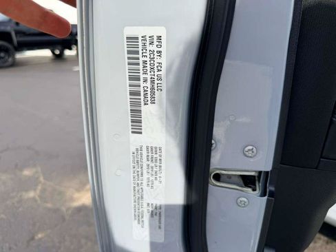 Used 2021 Dodge Charger R/T RWD image 38