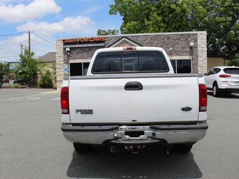 Used 2001 Ford F250 Lariat RWD image 6