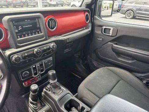Used 2020 Jeep Gladiator Rubicon AWD/4WD image 12