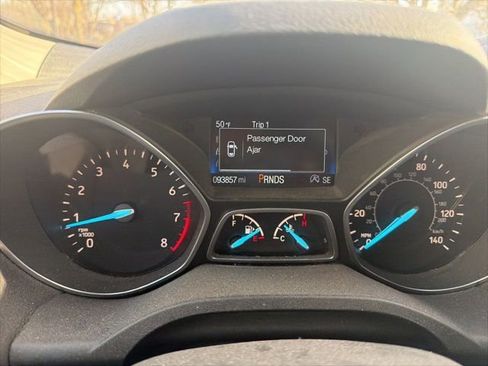 Used 2017 Ford Escape Titanium image 28