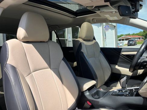 Used 2023 Subaru Outback Limited AWD/4WD image 11