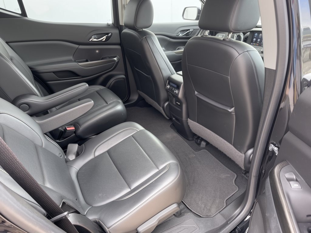 Used 2020 GMC Acadia SLT FWD image 29