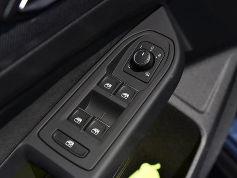 New 2026 Volkswagen GTI SE FWD image 8