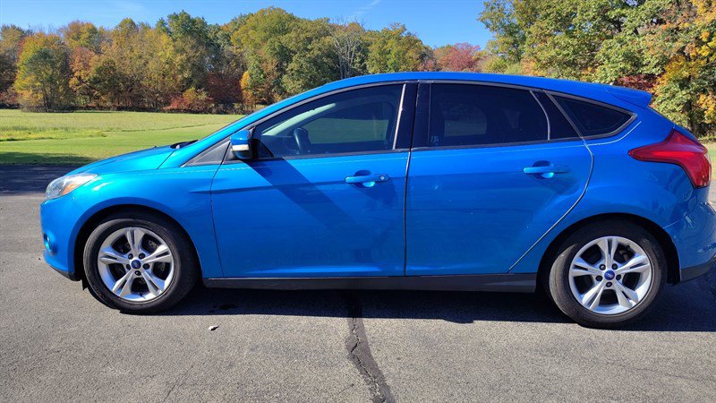 Used 2014 Ford Focus SE FWD image 2