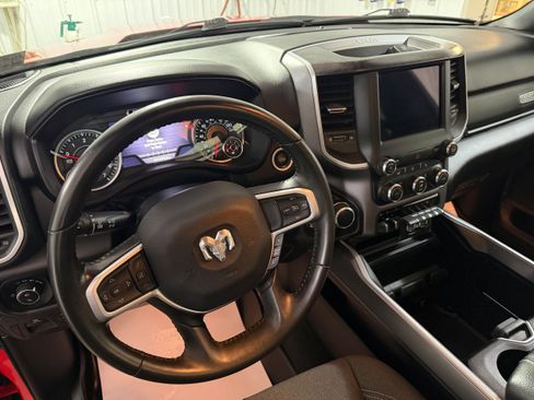 Used 2021 RAM 1500 Big Horn image 12
