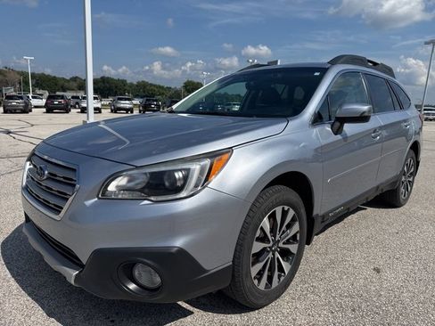 Used 2017 Subaru Outback 2.5i Limited image 4