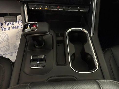 Used 2023 GMC Sierra 1500 Denali w/ Denali Reserve Package AWD/4WD image 19
