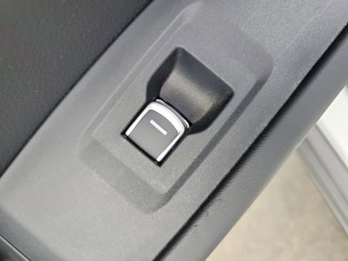 Certified 2025 Honda Accord SE image 15