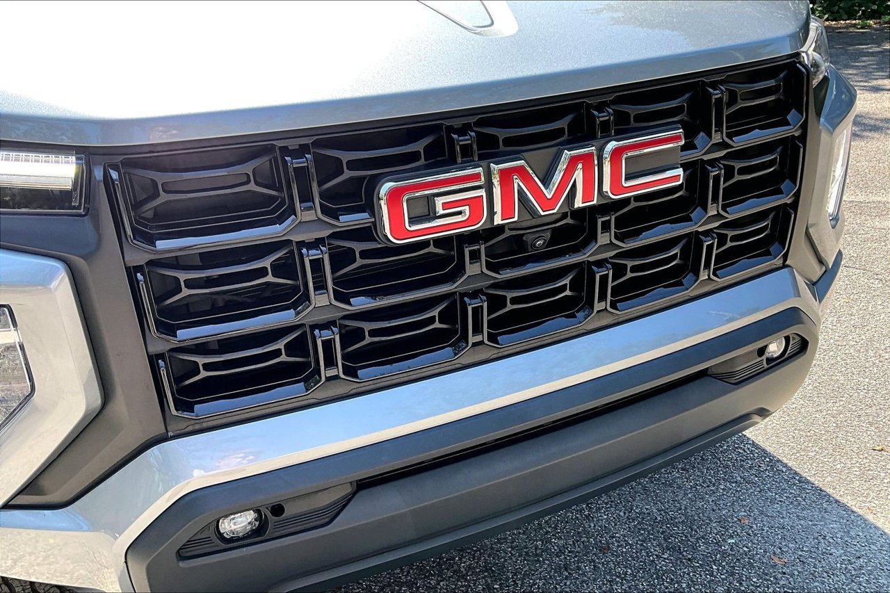 Used 2023 GMC Canyon Elevation w/ Convenience Package RWD image 33
