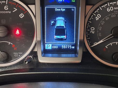 Used 2022 Toyota Tacoma SR5 image 22