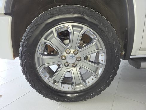 Used 2018 GMC Sierra 1500 Denali w/ Denali Ultimate Package AWD/4WD image 13