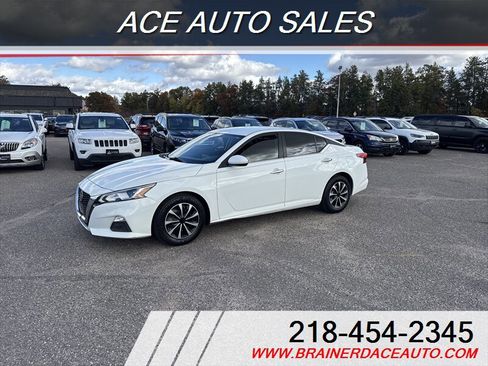 Used 2019 Nissan Altima 2.5 S image 1