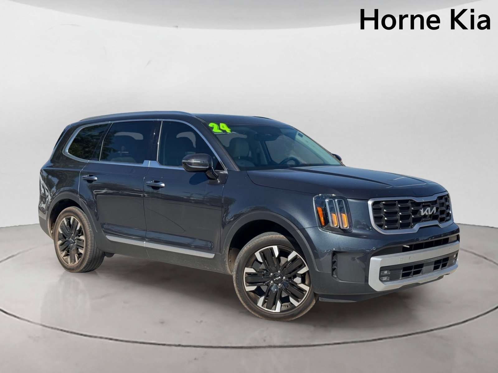 Certified 2024 Kia Telluride SX FWD image 2