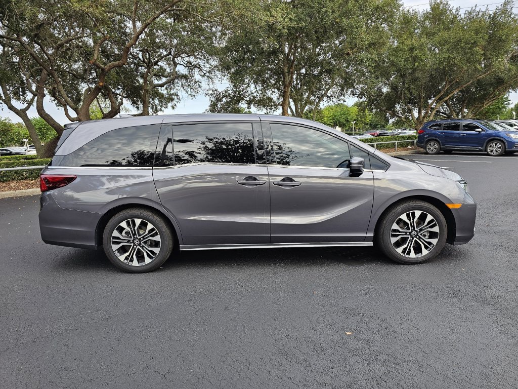 Used 2026 Honda Odyssey Elite image 2
