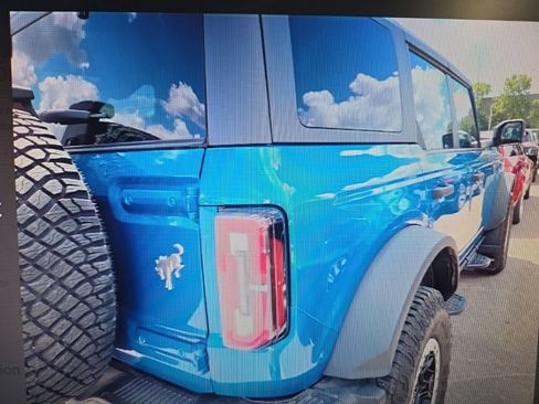 Used 2023 Ford Bronco Badlands AWD/4WD image 3