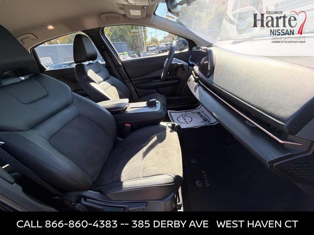 Certified 2024 Nissan Ariya AWD image 32