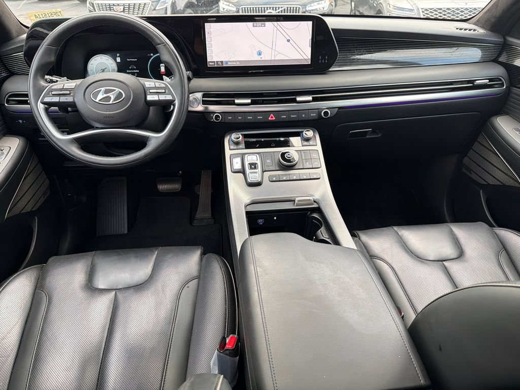 Used 2025 Hyundai Palisade Calligraphy FWD image 23