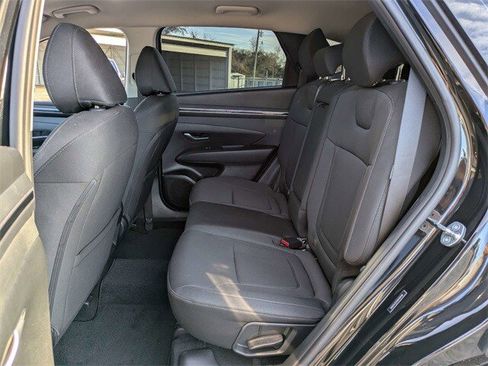 Used 2024 Hyundai Tucson SE image 14