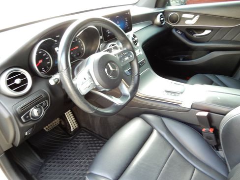 Used 2021 Mercedes-Benz GLC 300 4MATIC image 12