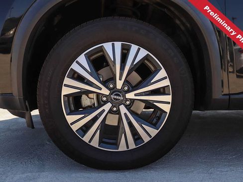 Used 2022 Nissan Rogue SV AWD/4WD image 11